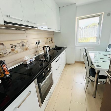 Green Apartaments Zărneşti Buitenkant foto